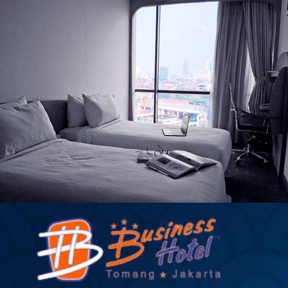 Business Hotel Tomang Джакарта Экстерьер фото